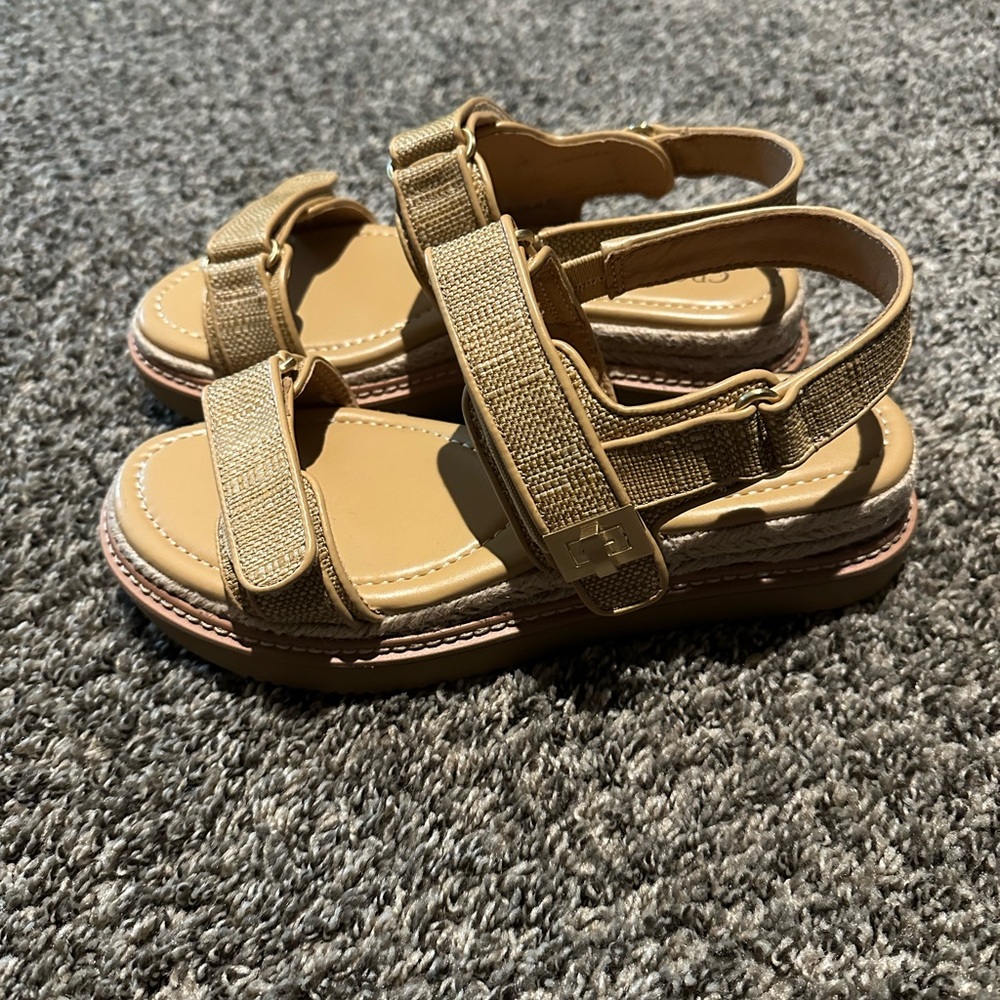 Crown Vintage Tan Sandals with Adjustable Straps